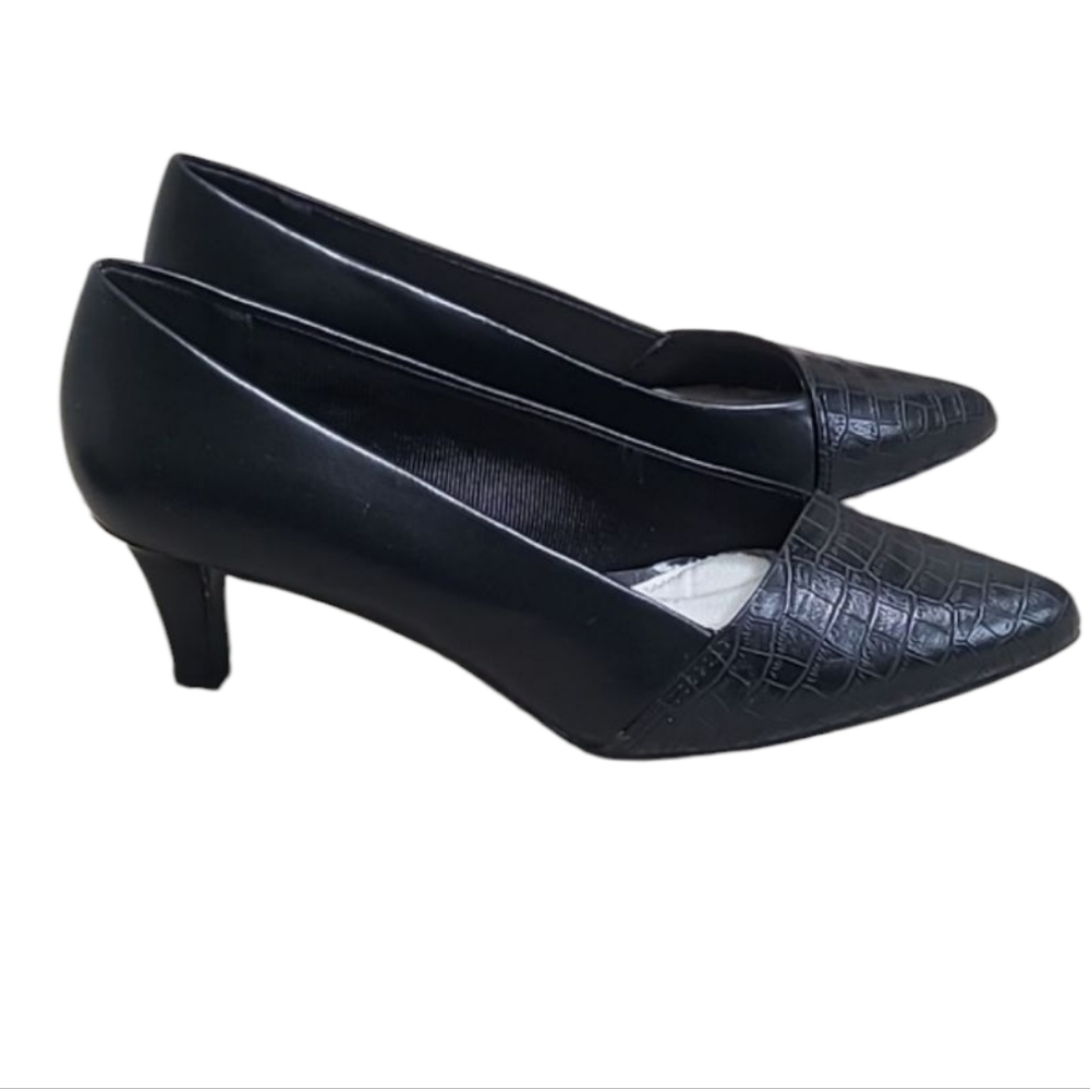 Easy Street Extra Wide Black Heels Pumps